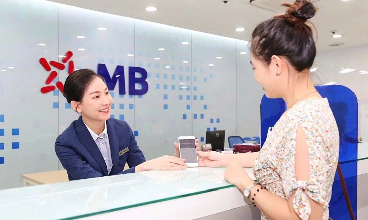 MB ra mắt thẻ MB Mastercard Platinum