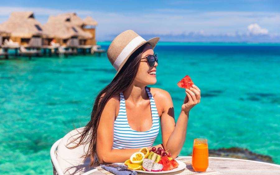 Bảo vệ sức khỏe đường ruột khi đi du lịch