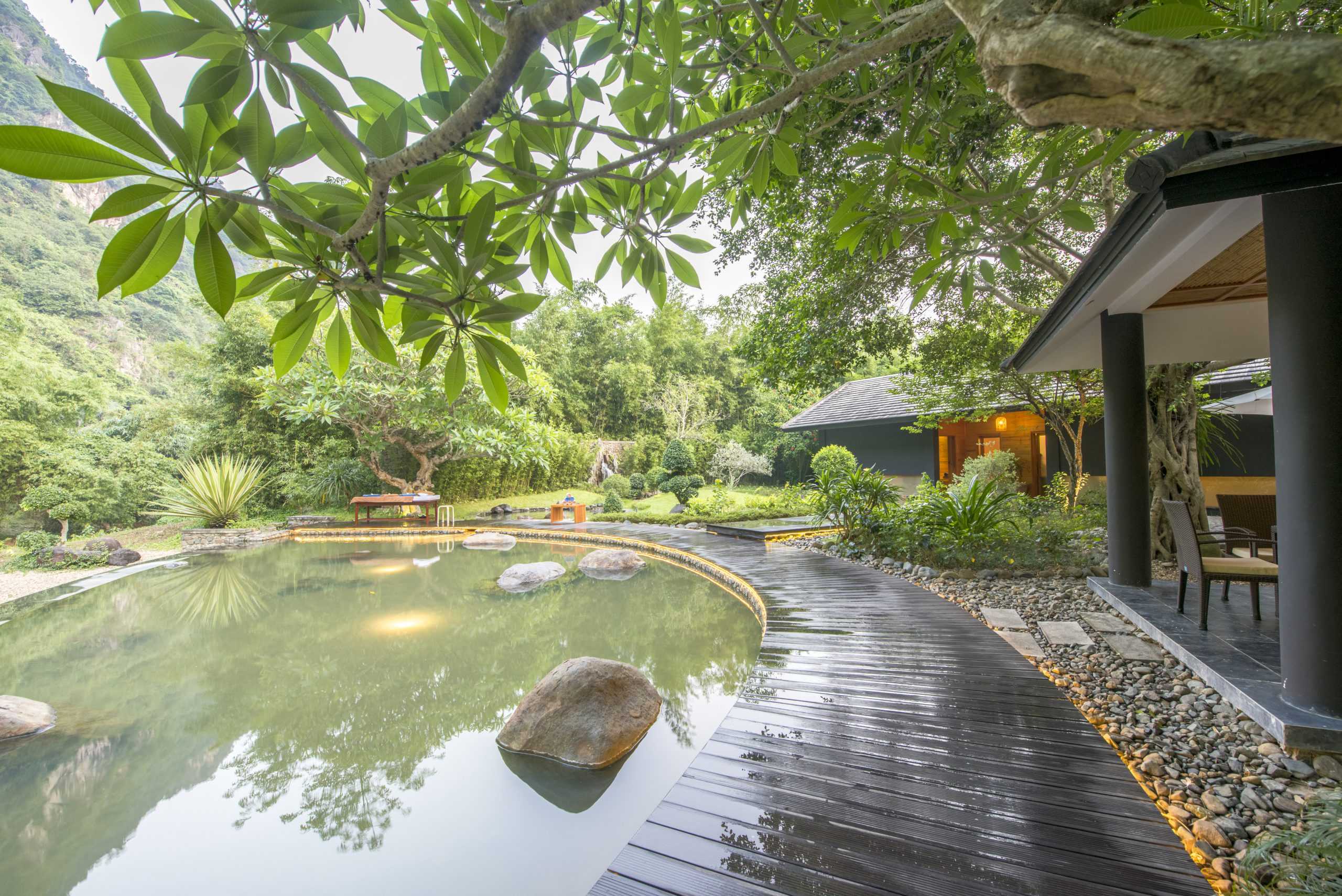 Lưu ngay điểm cắm trại mới view cực xịn tại Serena Resort Kim Bôi