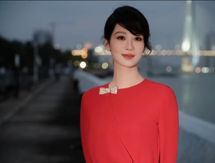 Loạt ảnh đón năm mới của Dương Tử khiến người hâm mộ thích thú