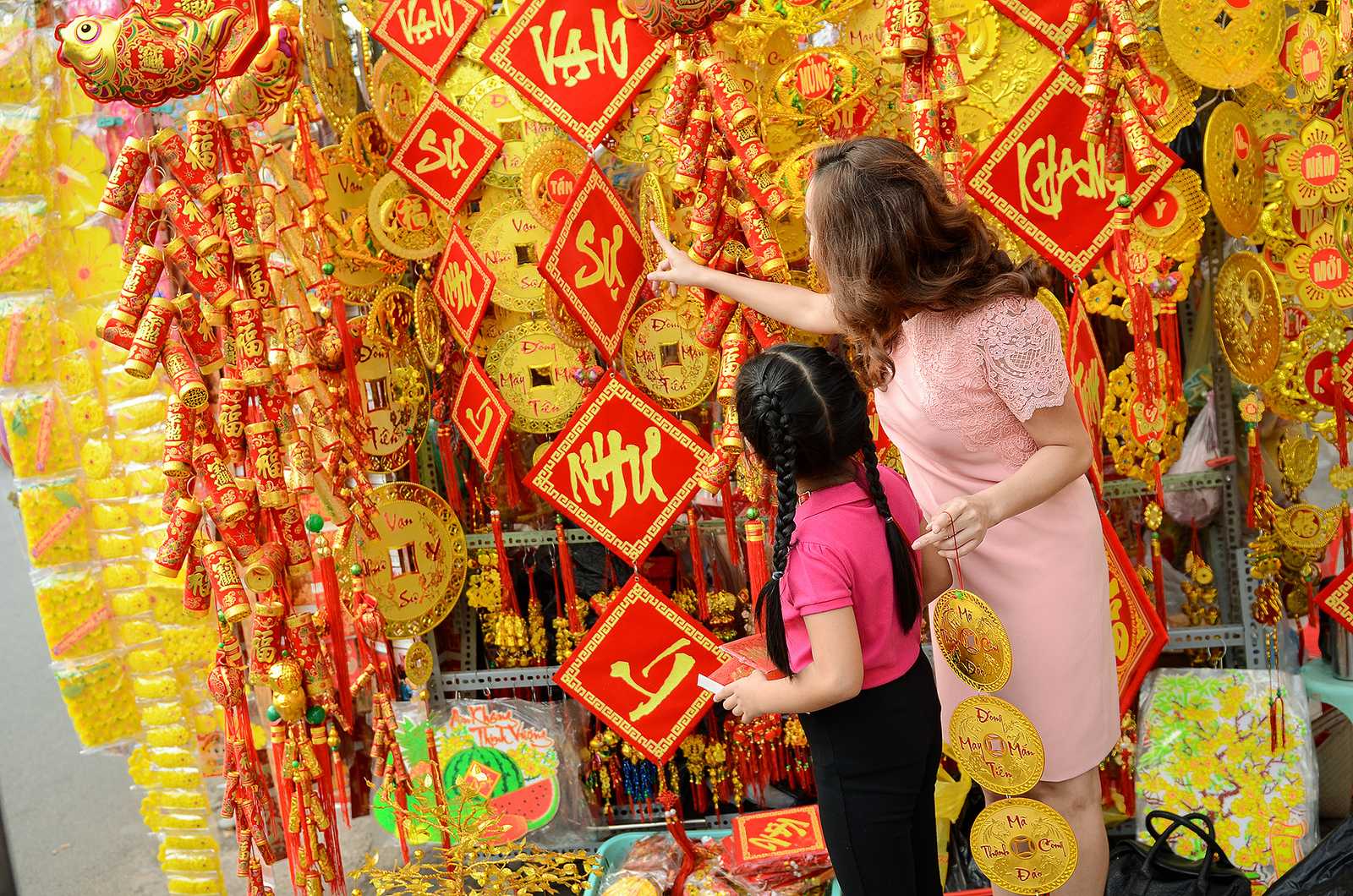 Tết nội hay Tết ngoại: Học cách đi cùng nhau trọn vẹn mùa sum vầy