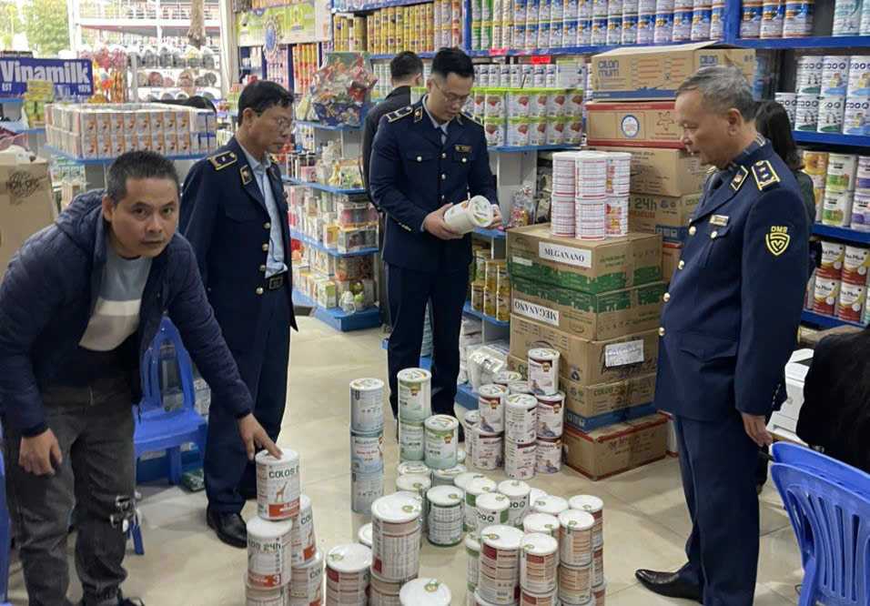 Bộ Y tế cảnh báo khẩn về lô sữa nhiễm độc tố có thể gây hại cho trẻ