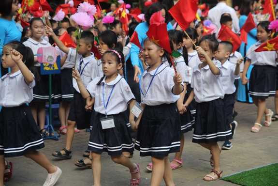 Gieo mầm yêu thương từ điều bình dị