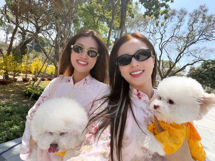 ‘Tan chảy’ với loạt ảnh Kỳ Duyên và Thiên Ân đi du xuân
