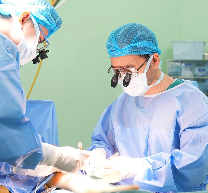 Niềm vui Ngày Thầy thuốc Việt Nam 27-2: Kỳ tích điều trị thành công cho trẻ mắc ung thư phức tạp
