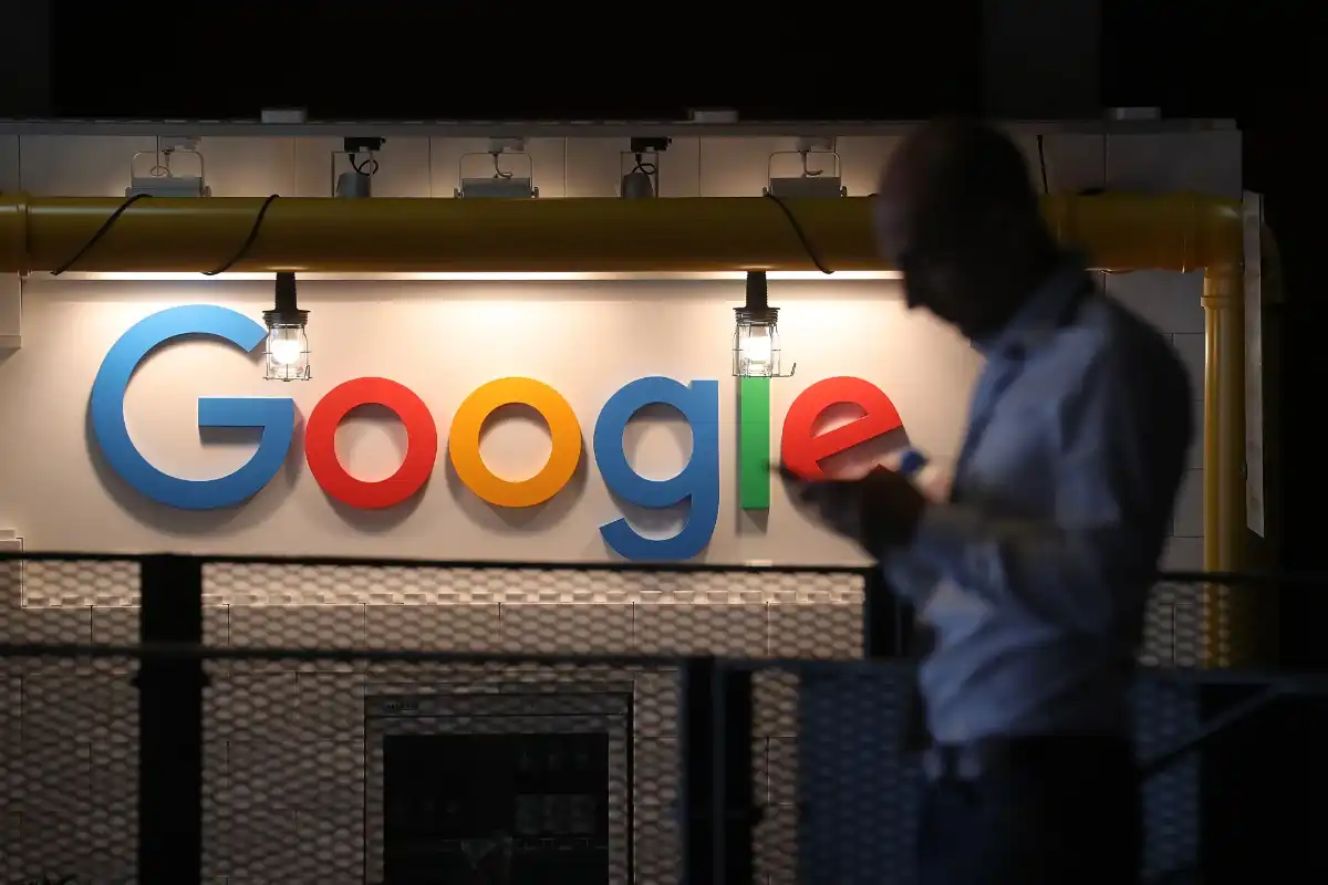 Công ty mẹ của Google phát hành trái phiếu kỳ hạn 100 năm
