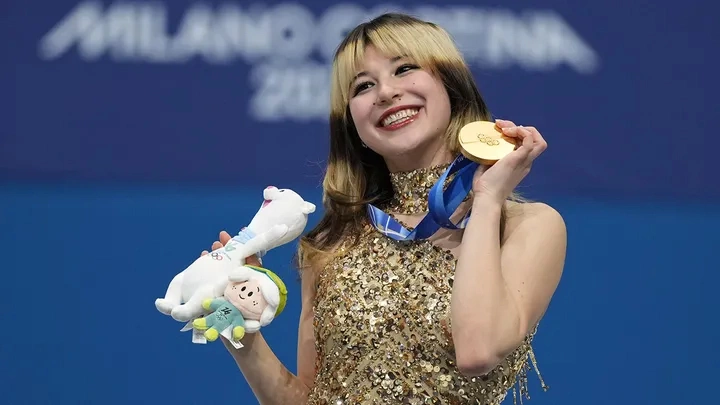 ‘Công chúa băng’ Alysa Liu tăng vọt lượng người theo dõi sau kỳ tích Olympic