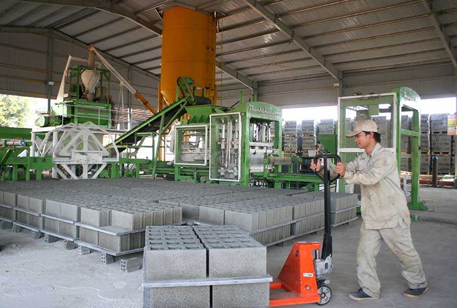 Doanh nhân trẻ cùng tiến