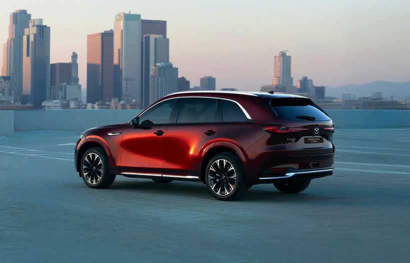 Mazda nhận đặt hàng mẫu SUV Flagship CX-90 2.5 PHEV cao cấp mới tại Việt Nam