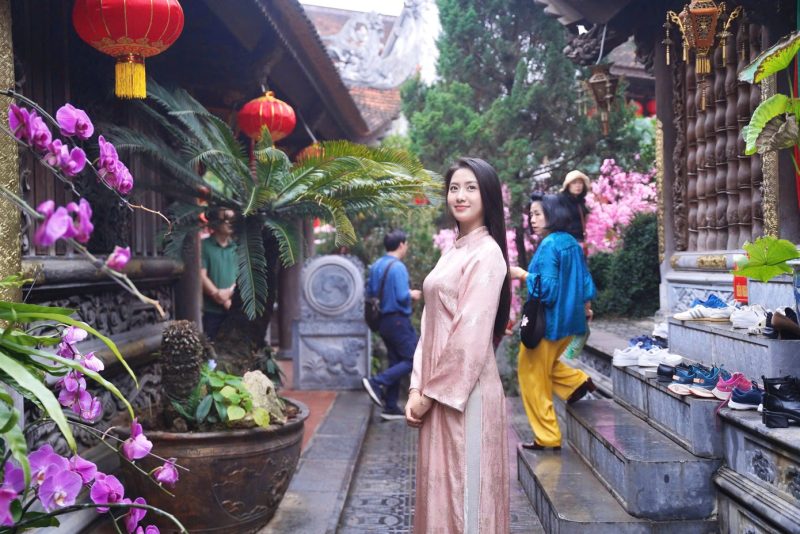 Hà Trúc Linh và các người đẹp Hoa hậu Việt Nam du xuân miền di sản Bắc Ninh