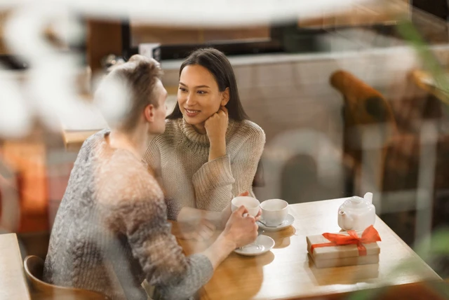 Cung hoàng đạo không bao giờ công khai tình cảm trên mạng xã hội