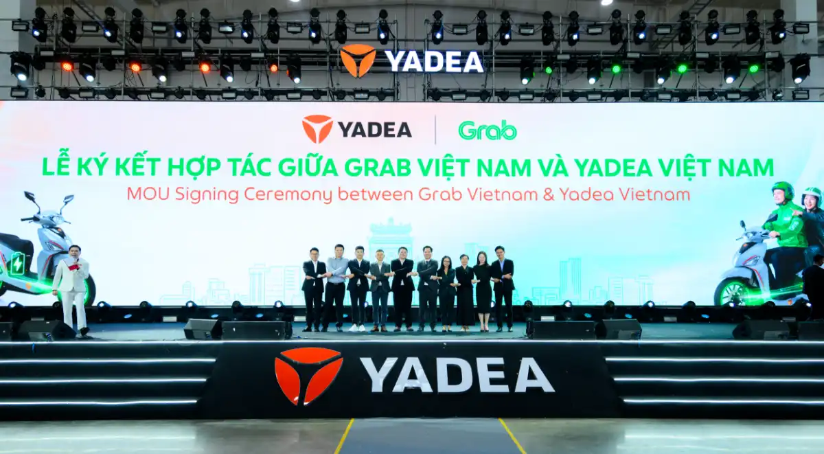Grab Việt Nam hợp tác Yadea Việt Nam để tăng cường chuyển đổi sang xe máy điện cho đối tác tài xế Grab